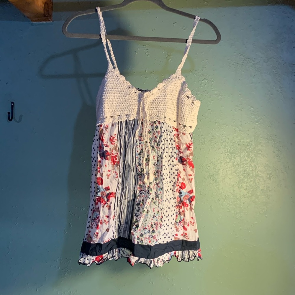 Twenty one tank size medium